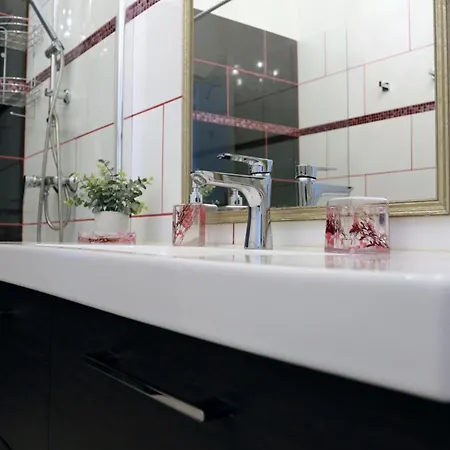 Warady Apartment *